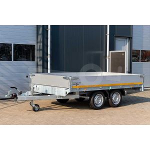 Eduard tandemas plateauwagen 330x180cm met 30cm borden, laadvloerhoogte 72cm en bruto laadvermogen 2700kg.