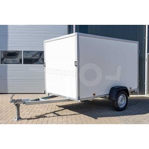 Voorkant Power Trailer gesloten aanhangwagen 252x150x180cm, model PS Nr2 type 7, Bruto 750kg, Enkelas ongeremd