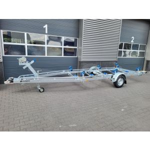 Vlemmix Sloeptrailer, 700x220cm (lxb), bruto 1800kg (netto 1370kg), enkelas geremd