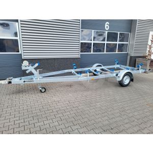 Vlemmix boottrailer A, 630x220cm (lxb), bruto 1350kg (netto 1020kg), enkelas geremd.